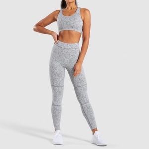 Gymshark Fleur Set (Sports Bra and Legging)